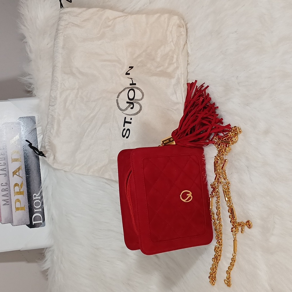 ST.JOHN Red Quilted Luxury Gold Chain Purse WT